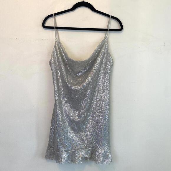LUCY IN THE SKY silver sequin mini cocktail dress - Picture 2 of 7
